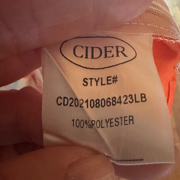 Cider crop top. Size medium. Long sleeve. Drawstring adjustable front. Boho - Picture 9 of 9